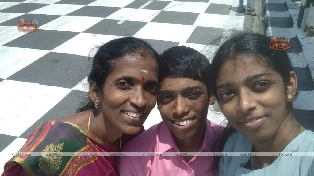 Indian Chess Grandmaster Praggnanandhaa visited Napier Bridge Napier-Bridge-Decorated-Like-A-Chess-Board-Praggnanandhaa--Dinamani